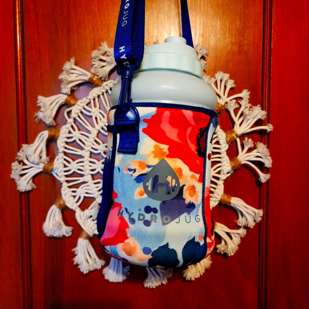 Hydrojug Bottle and Sleeve Bundle